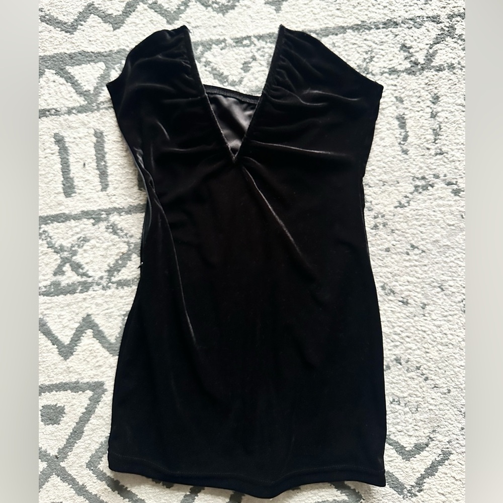 Black Mini velvet Dress - Picture 3 of 3